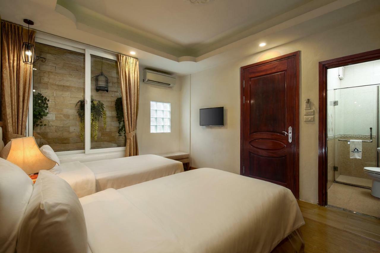 Aquamarine Hotel & Travel Hanoi Buitenkant foto