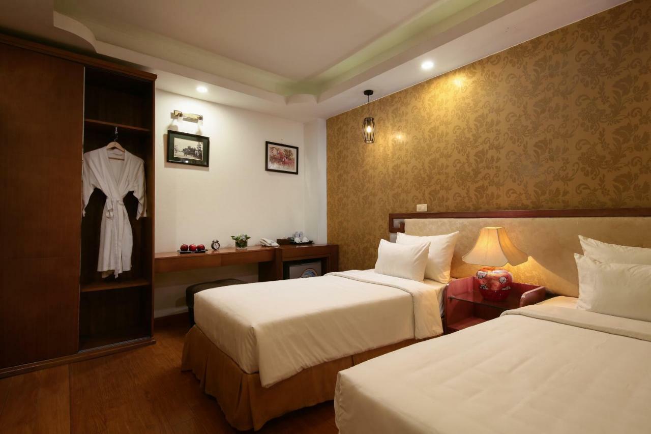 Aquamarine Hotel & Travel Hanoi Buitenkant foto